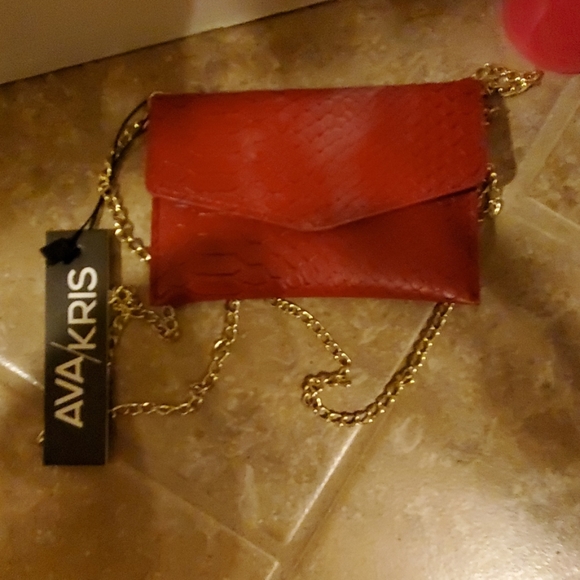 Ava/Kris Red Faux Snakeskin Bag - Picture 3 of 4